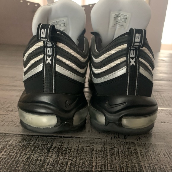 Nike Air Max 97, Black White Silver Shoes, Like New Size 12 Black TerryCloth - Picture 4 of 6